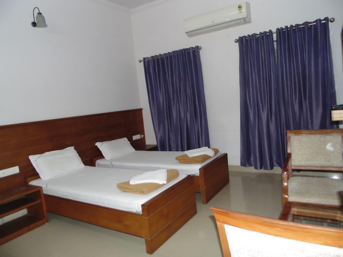 Premier House Hotel Thiruvananthapuram ภายนอก รูปภาพ